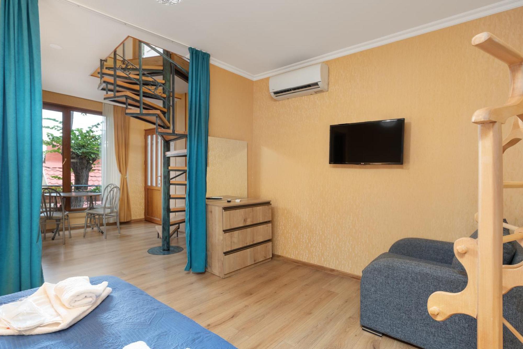 Apartments With Wine Cellar In Old Tbilissi Extérieur photo