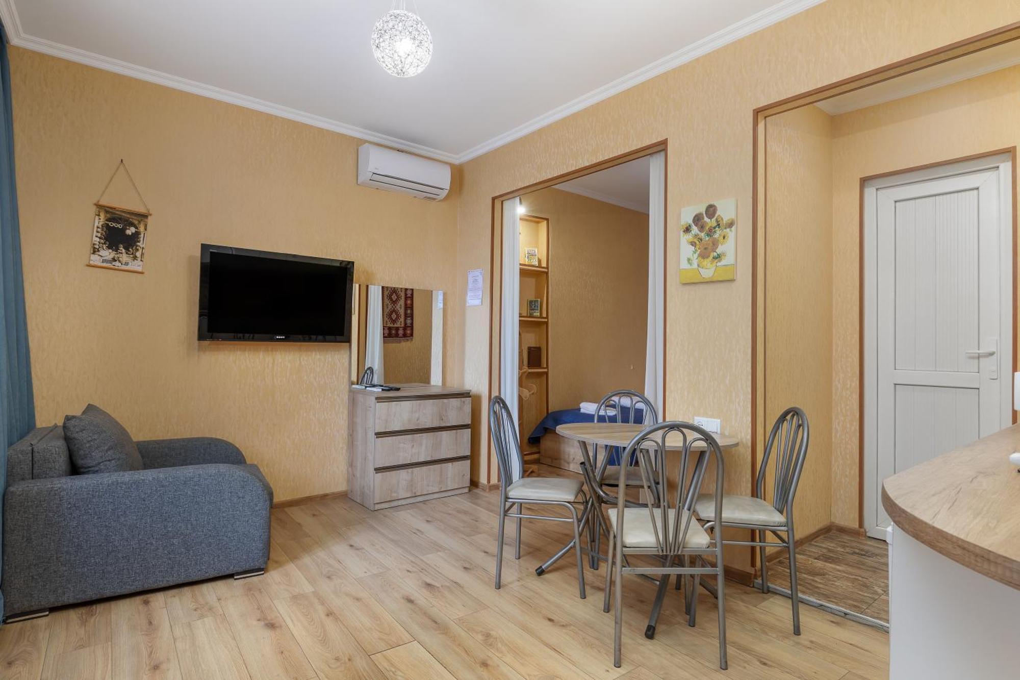 Apartments With Wine Cellar In Old Tbilissi Extérieur photo