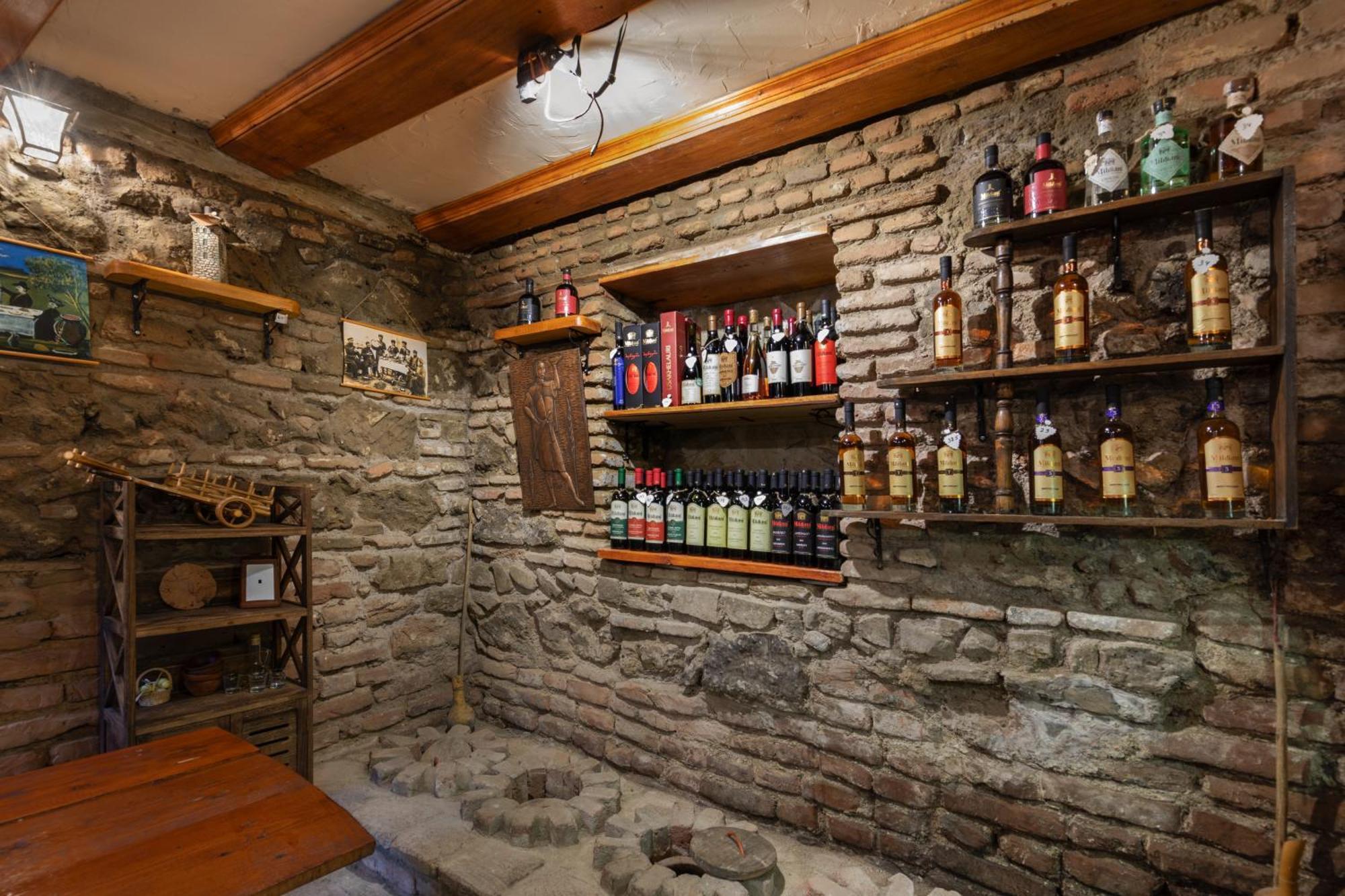 Apartments With Wine Cellar In Old Tbilissi Extérieur photo